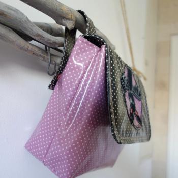 wasserfeste Lenkertasche mit Klappe Fledermaus mit Wunschname Lila Grau