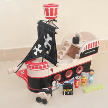 Jolly Jacks Piraten Schiff by Indigo Jamm