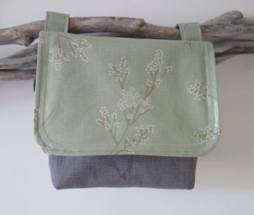 Lenkertasche beschichtete Baumwolle wasserfest Vintage grün grau geblümt