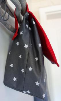 Lenkertasche rot/grau mit Klappe inkl. Wunschbuchstabe im Stern