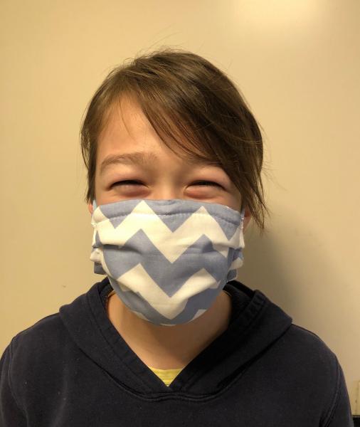 Gesichtsmaske, Behelfsmundschutz, einfarbig, Sträucher oder Zickzack als Muster, wiederverwendbar