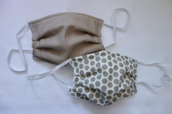 Behelfsmundschutz in beige mit Molton-Innenfutter, wiederverwendbar