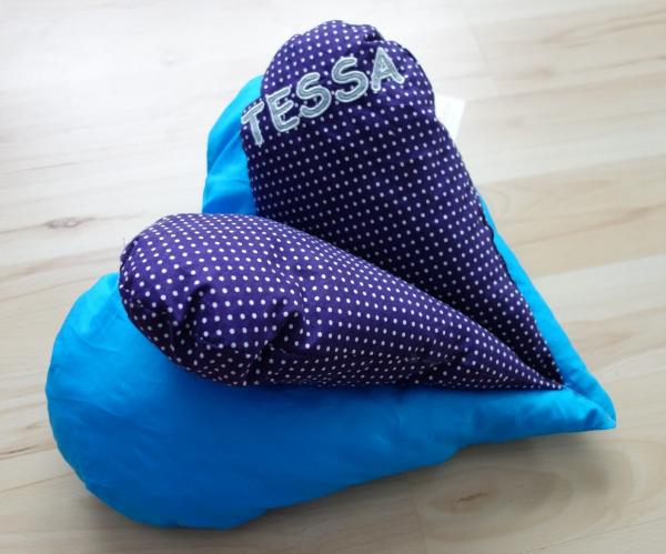 Nackenkissen Leseherz Herzkissen türkis lila, Wunschname wählbar