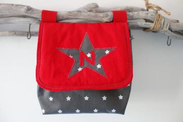 Lenkertasche rot/grau mit Klappe inkl. Wunschbuchstabe im Stern